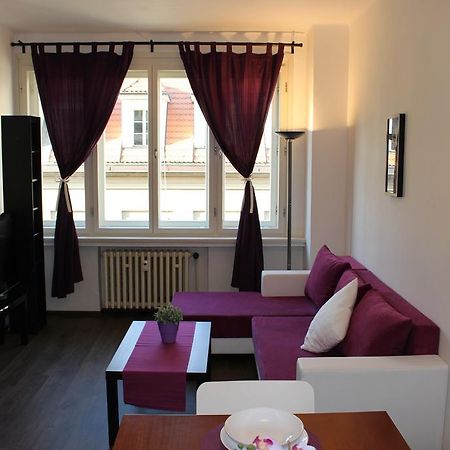 Go Native Prague Apartment מראה חיצוני תמונה